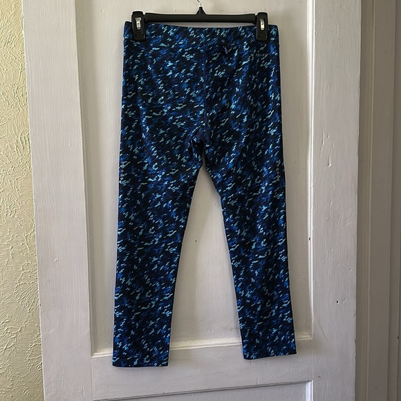 Nike Dri-Fit Blue Printed Athletic Workout Crop Leggings - Picture 3 of 5